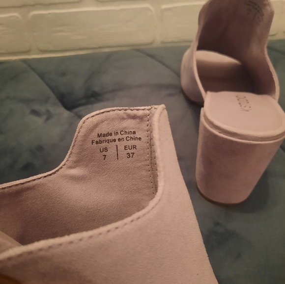 🪻 Lilac Suede Mules / Slip On Open Toe Chunky Heels - Size 7 - Picture 5 of 5